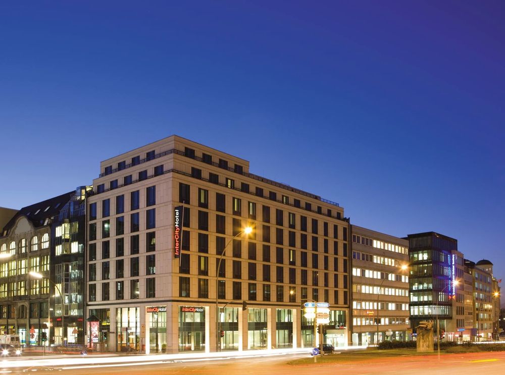 Hotel en la estación central de Hamburgo - IntercityHotel Hamburg Hauptbahnhof - Vista exterior