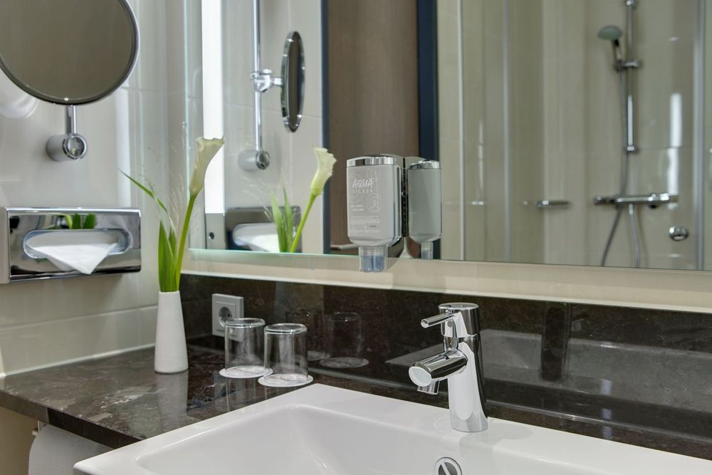 IntercityHotel Estación Central de Berlín - Baño