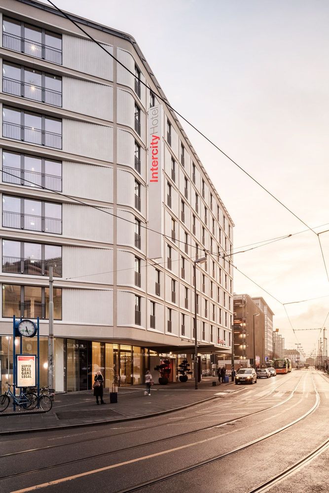 Hotel at the Frankfurt main station - IntercityHotel Frankfurt Hauptbahnhof Süd - Vue extérieure