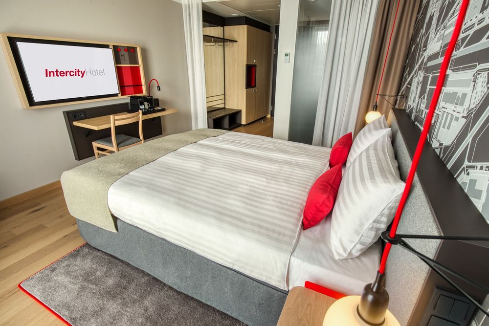 IntercityHotel Amsterdam Airport superior szoba