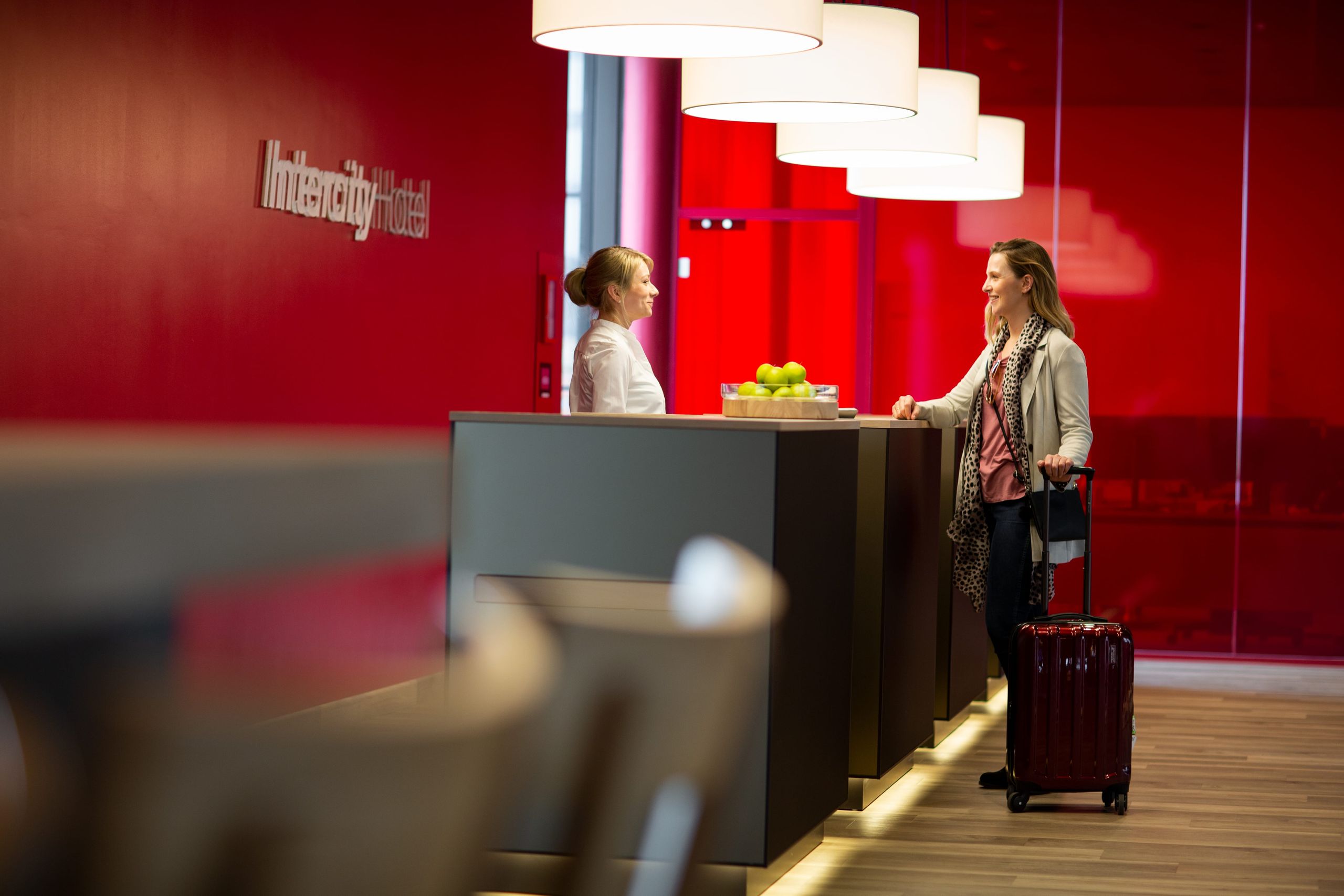 Üzleti szálloda Berlinben - IntercityHotel Berlin Airport BER Terminal 1+2, Recepció