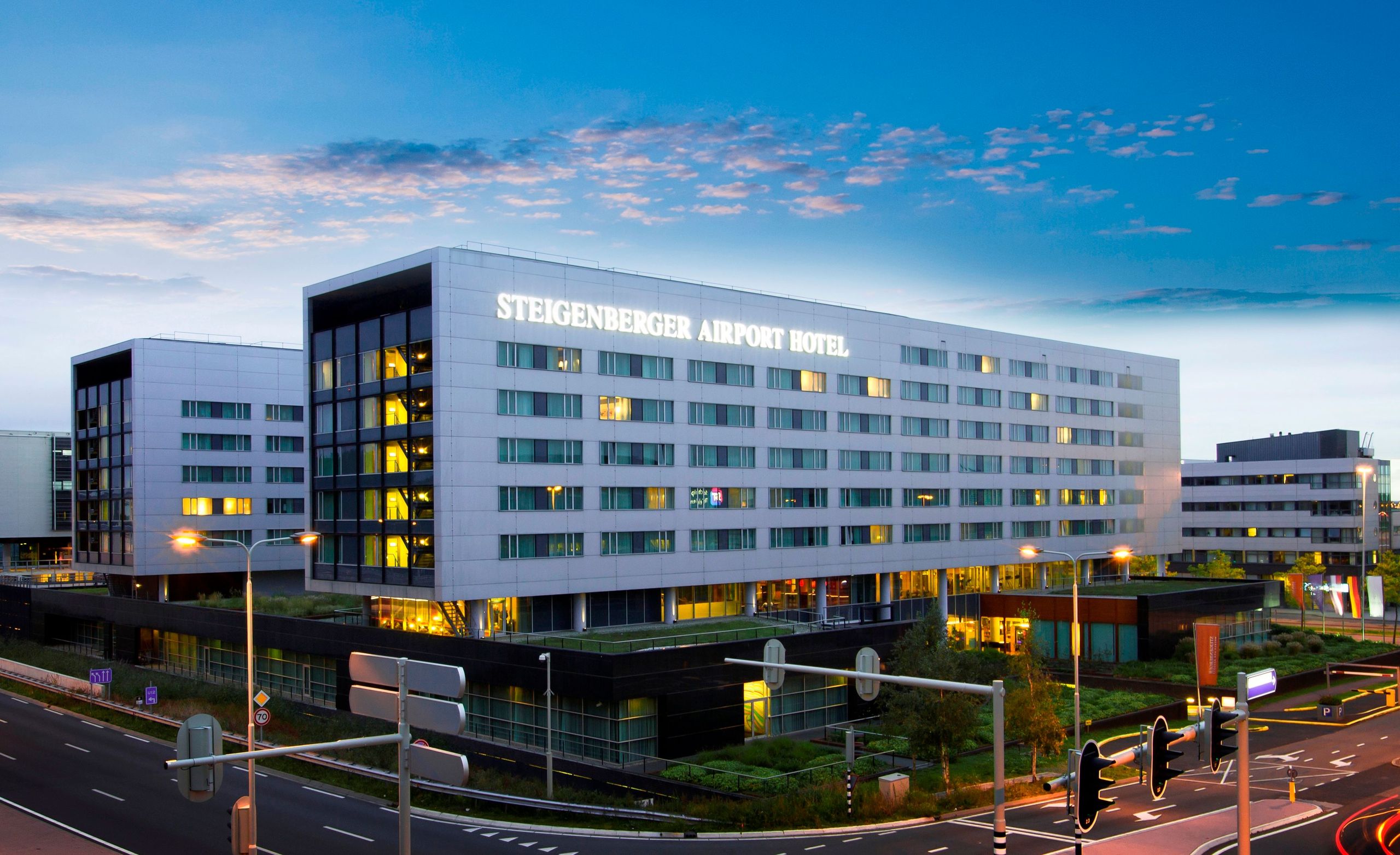 Szálloda Amszterdamban - Steigenberger Airport Hotel Schiphol - Külső nézet